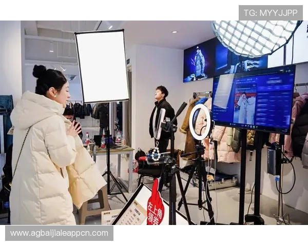 真人视讯线上手机版支持多设备登录，随时随地开启精彩刺激的真人娱乐体验